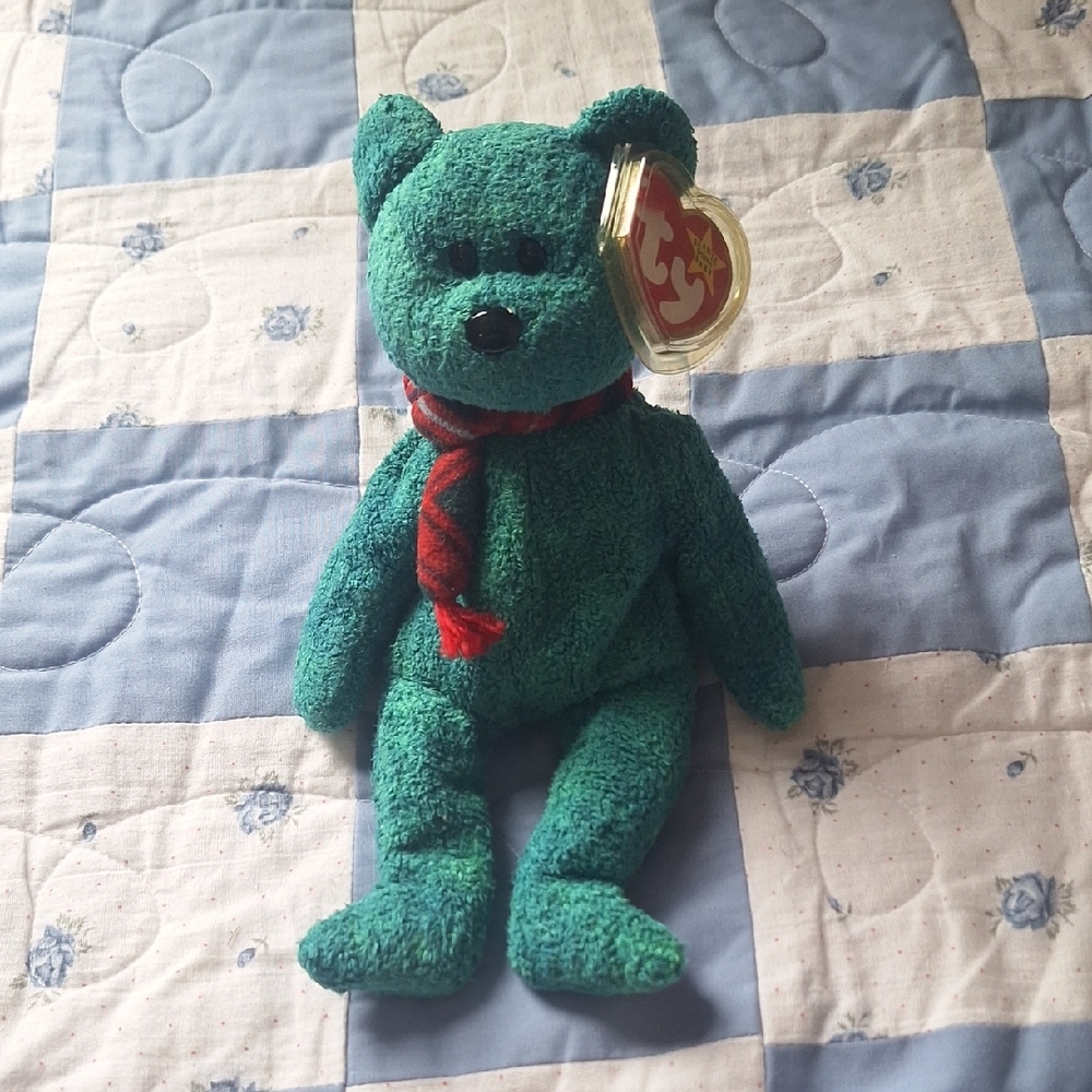 TY WALLACE Beanie Babies Bear